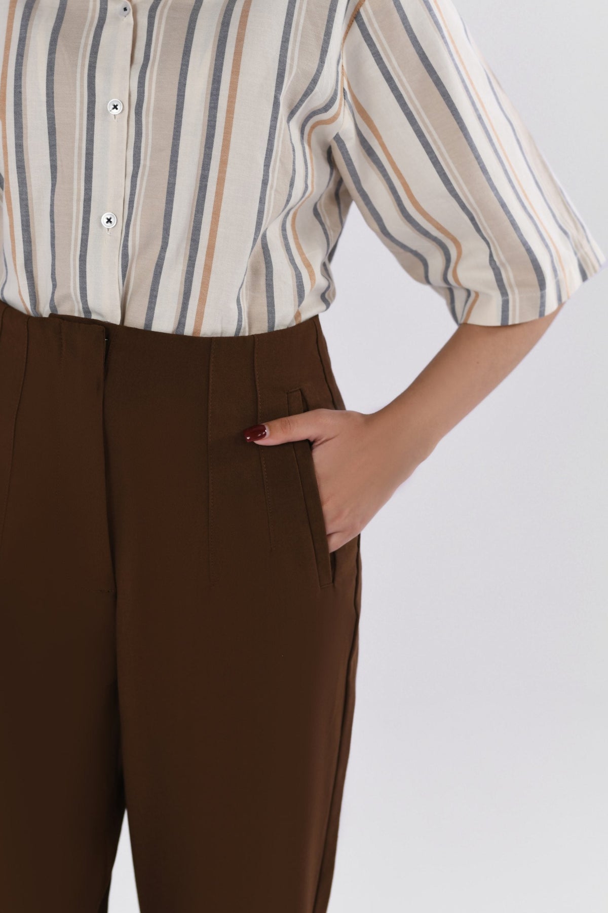 BeltlessBootcutPants-Brown