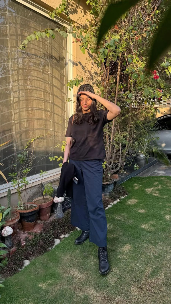 Casual Relaxed Fit Trousers extra image