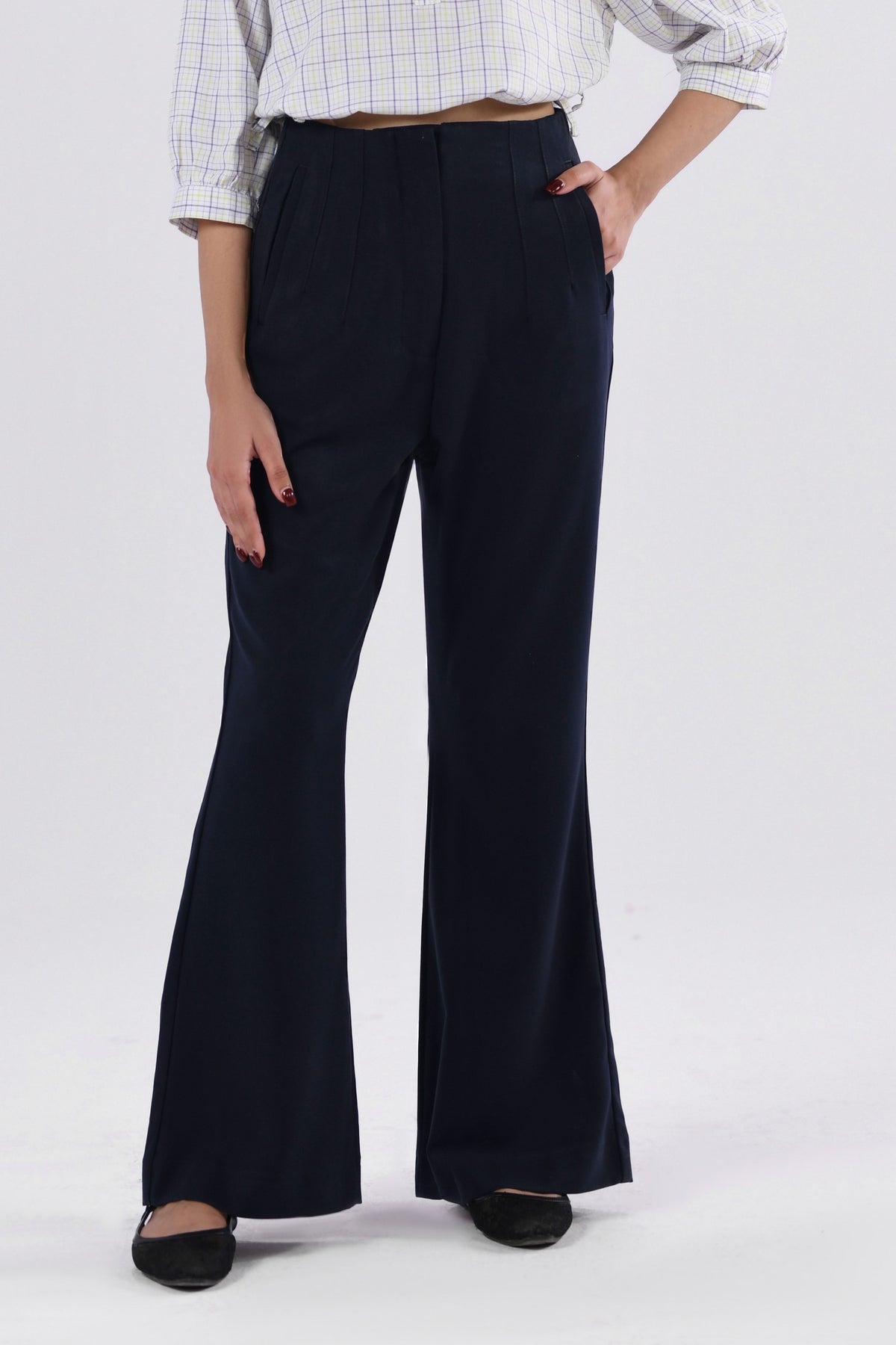 Beltless Bootcut Pants