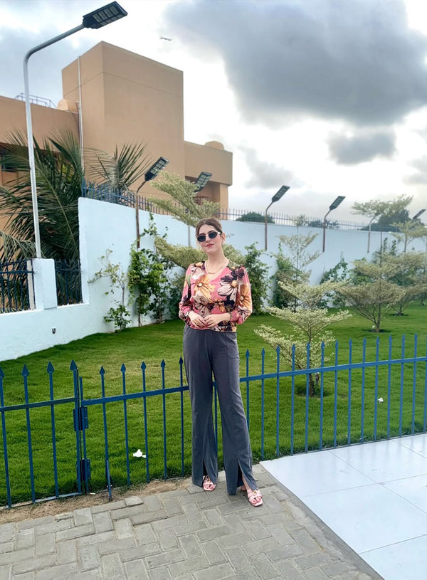Front Slit Flared Pants extra image