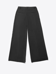 Low-rise black wide leg pants with a fitted belt, pleats, and multiple pockets, designed for a formal and smart look.