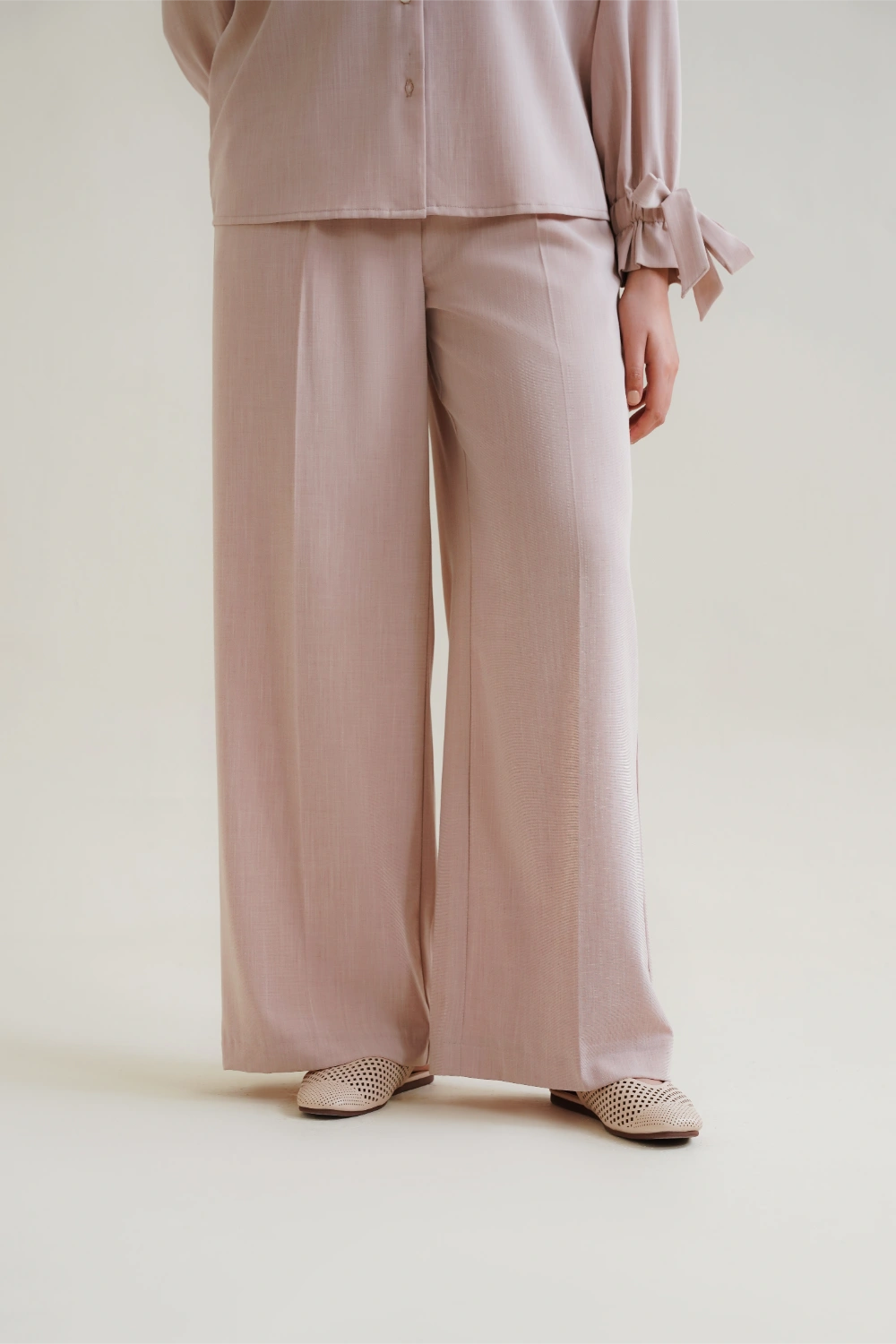 Single Pleat Wide Leg Pants