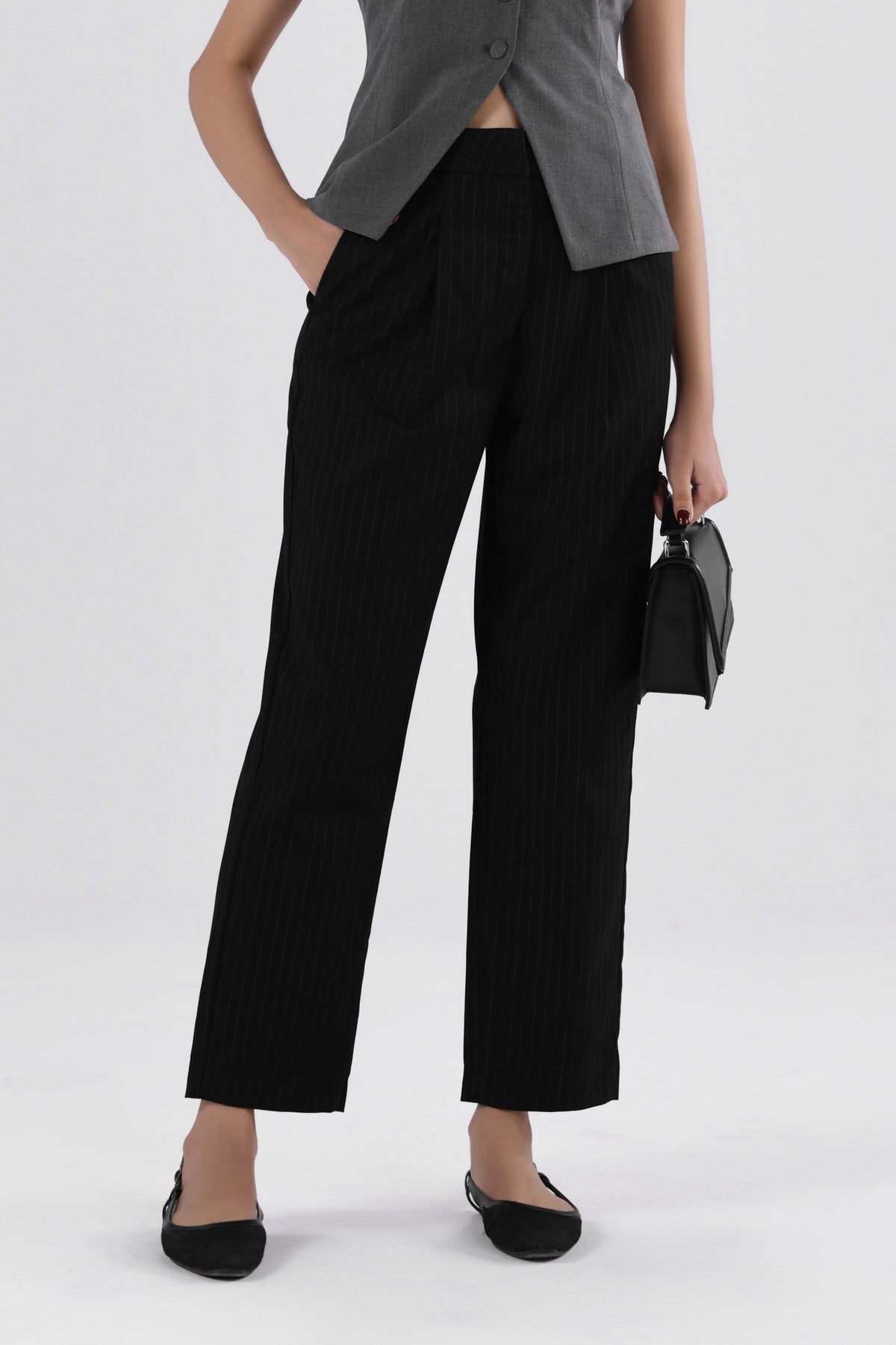 Pinstripes Pleated Tapered Pants