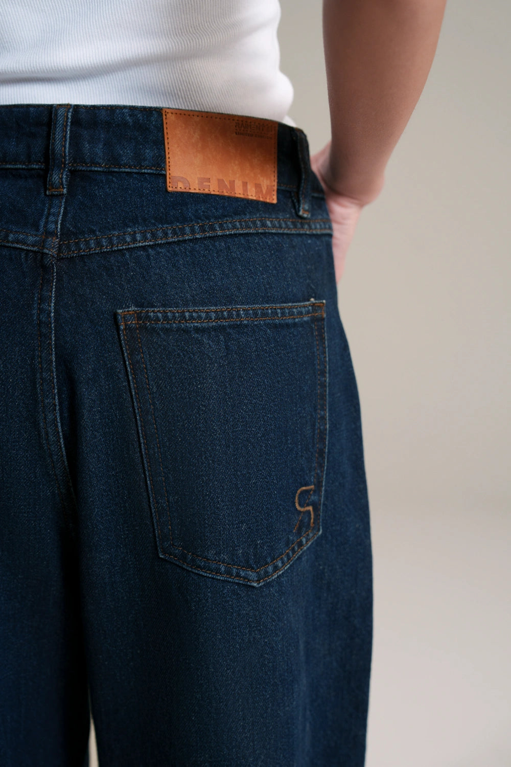 Straight Fit Jeans -Navy-thumbmail-4
